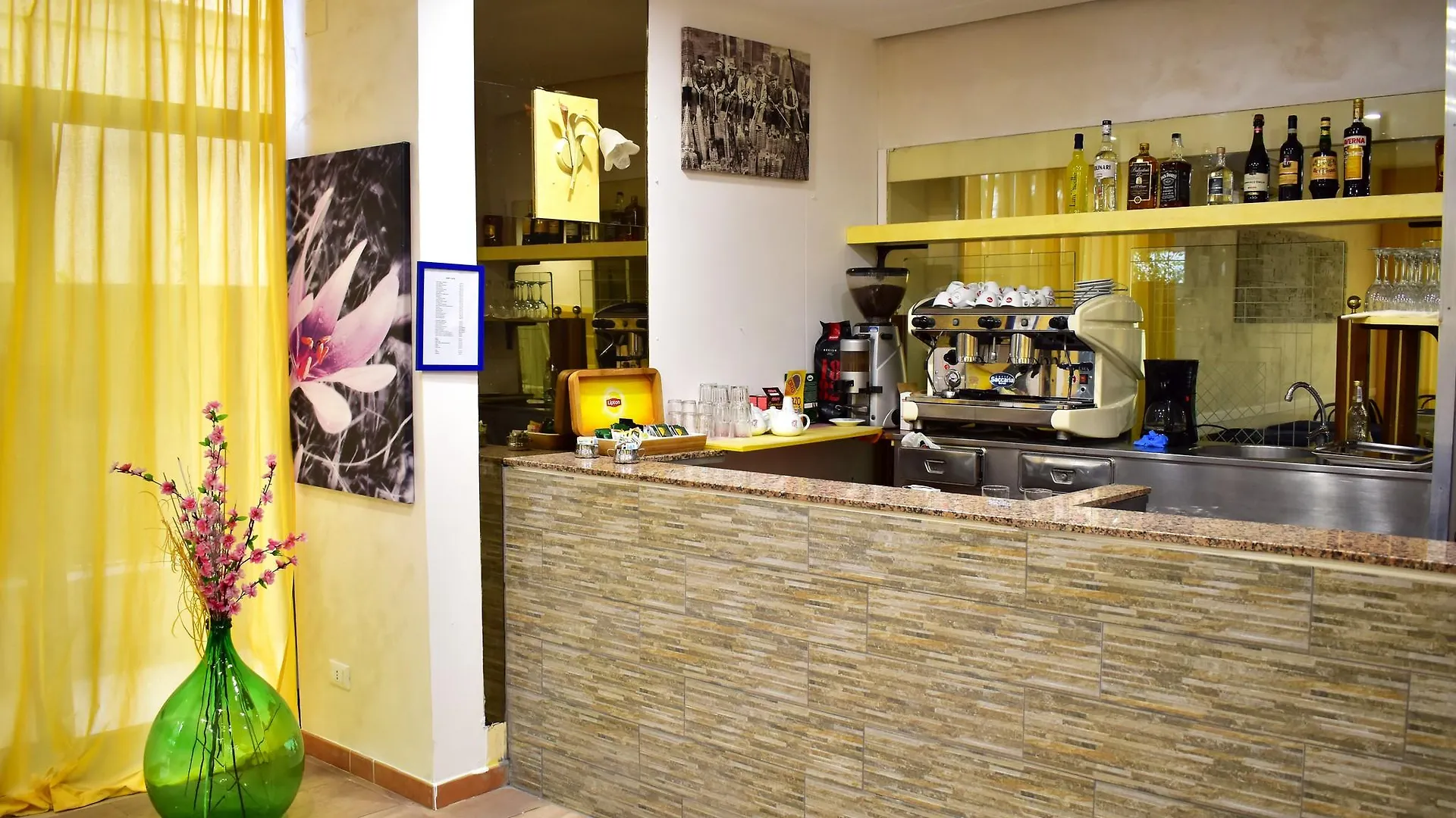 Hotel New Happy Rimini 3*,