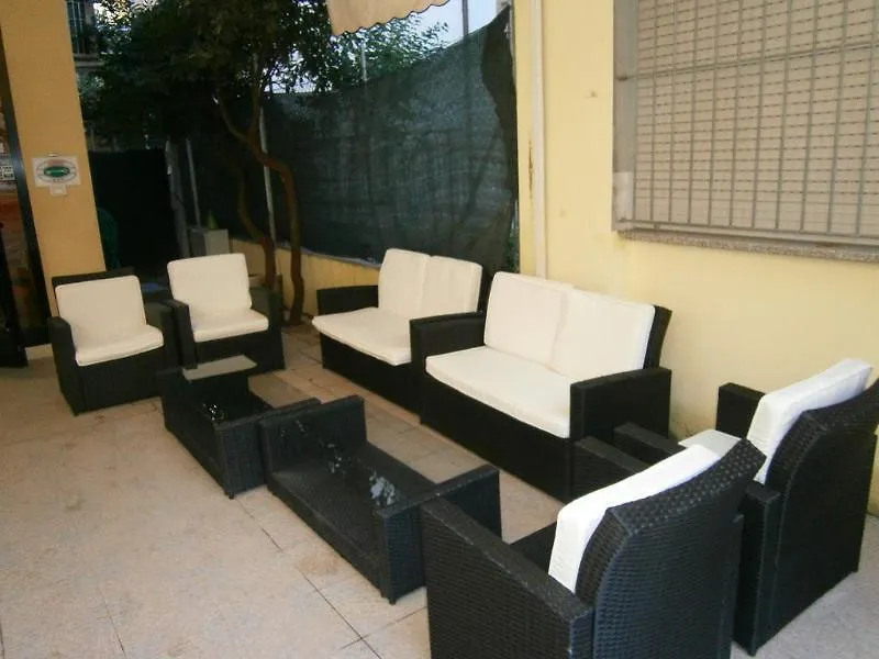 Hotel New Happy Rimini 3*,